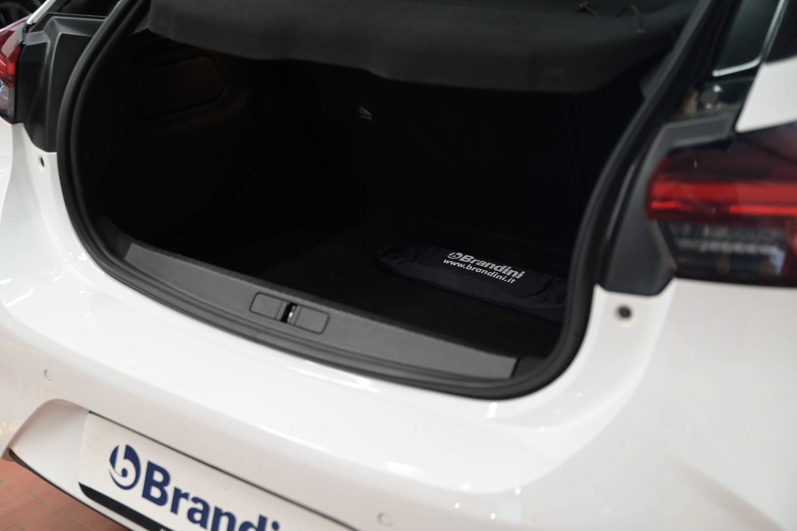 OPEL Corsa - Foto 5