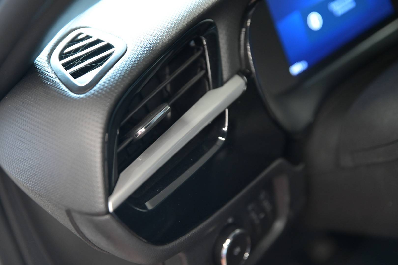 OPEL Corsa - Foto 11