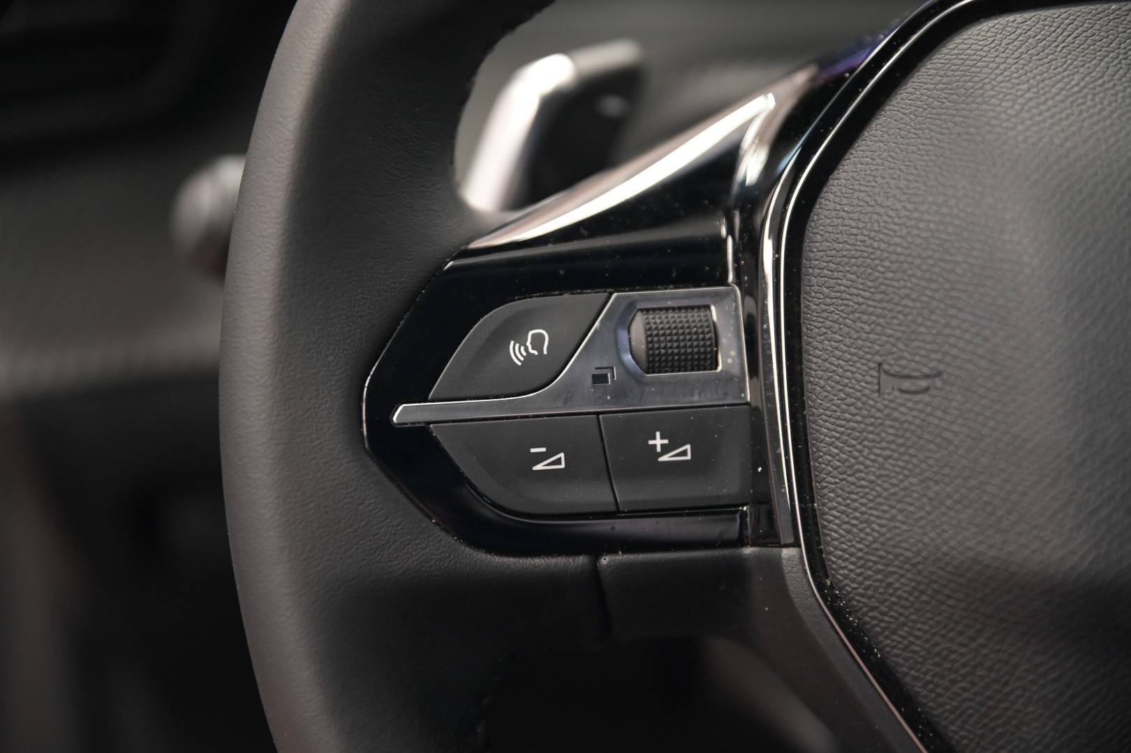 PEUGEOT 2008 - Foto 16