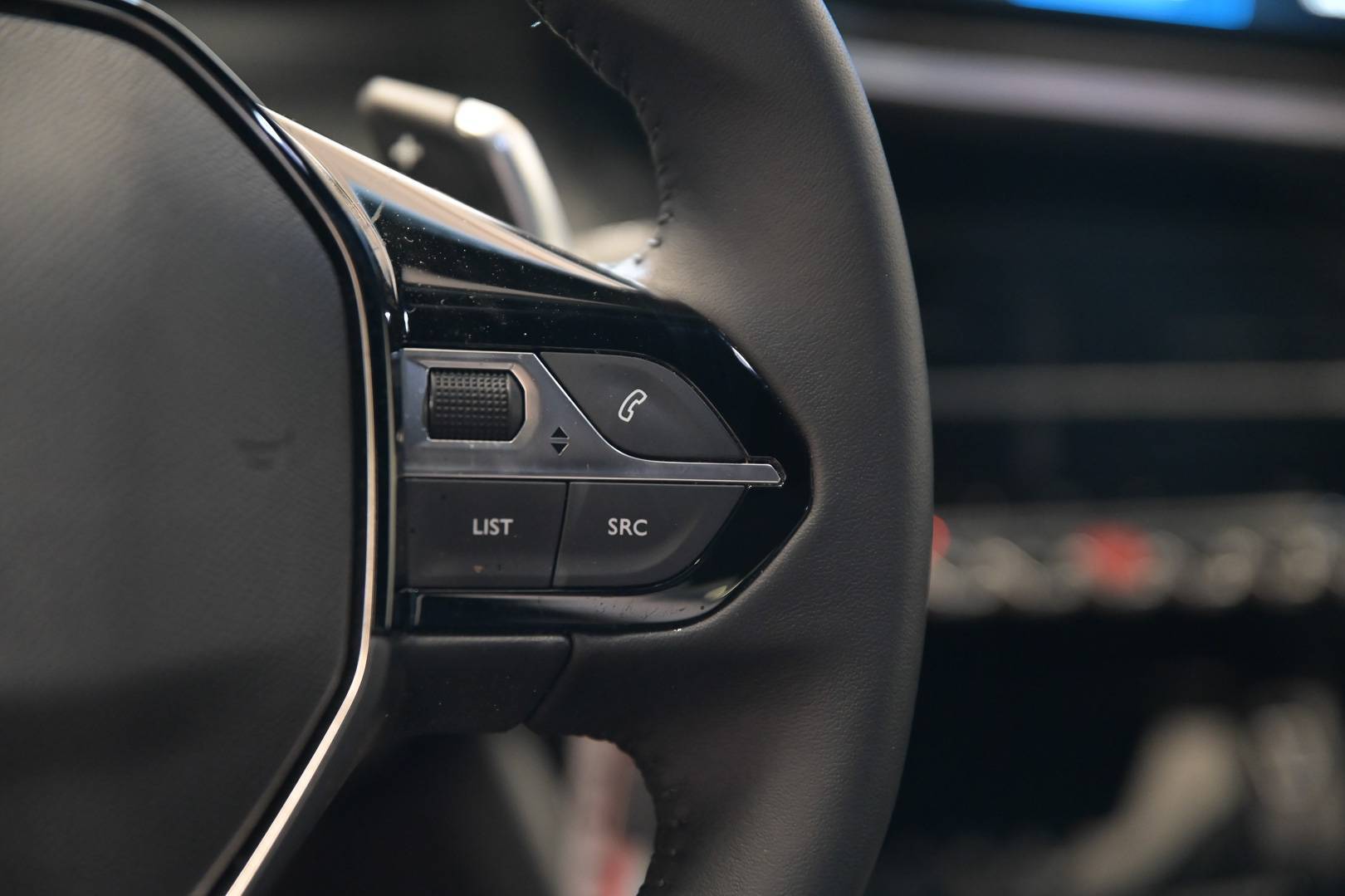 PEUGEOT 2008 - Foto 17