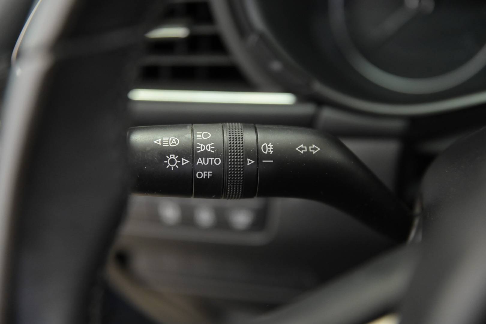 MAZDA 3 - Foto 17