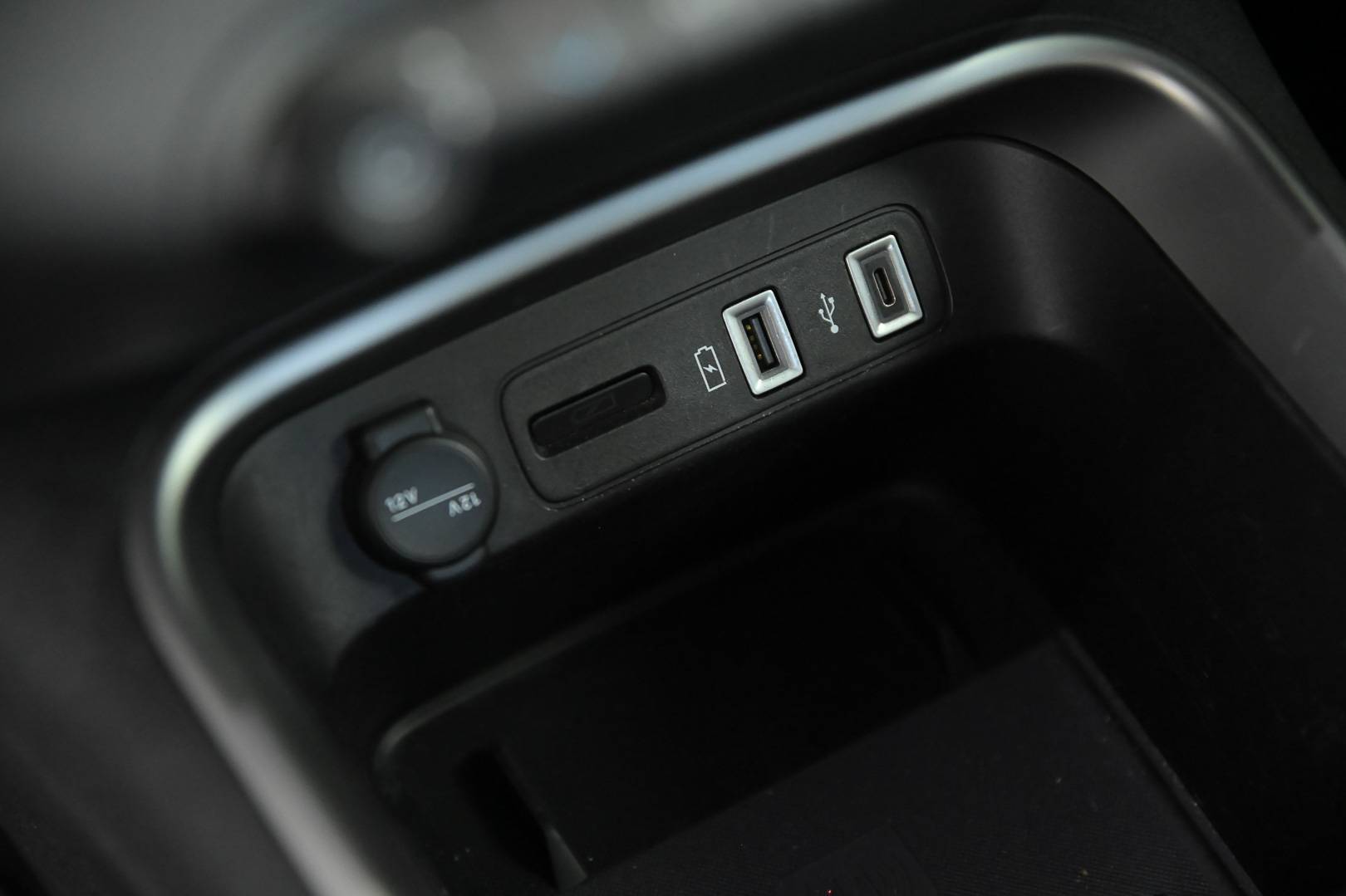 JEEP Avenger - Foto 21