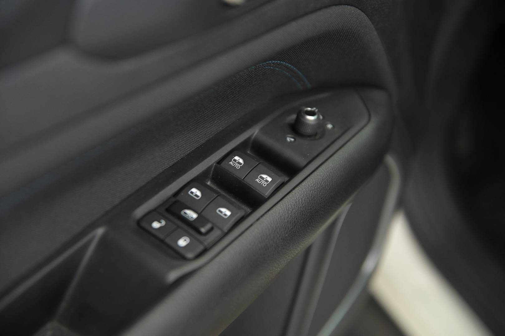 JEEP Compass - Foto 10