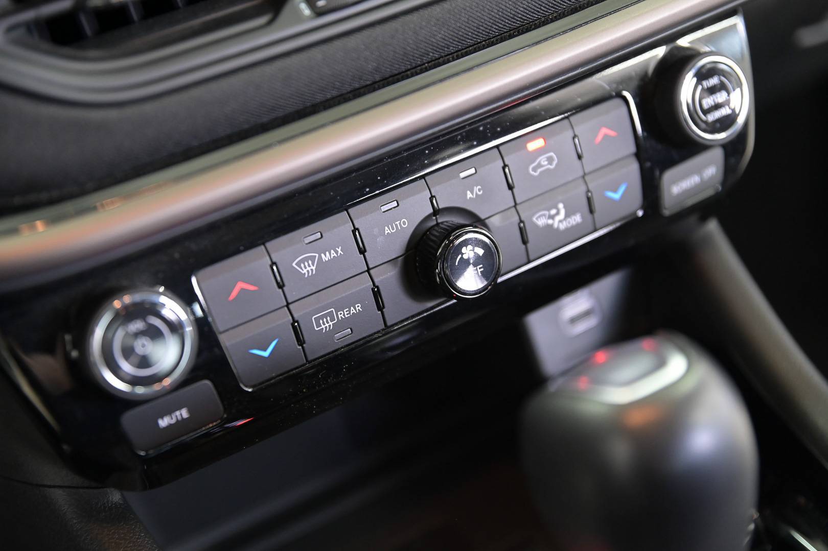 JEEP Compass - Foto 18
