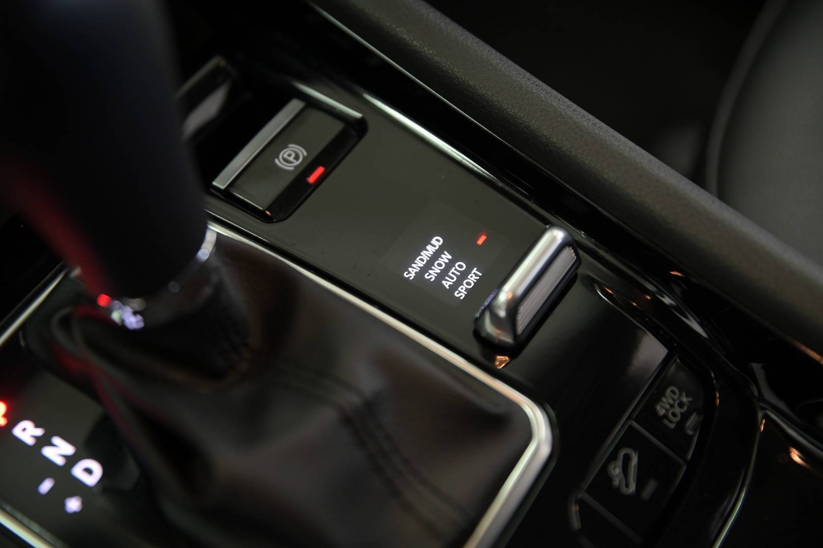 JEEP Compass - Foto 21
