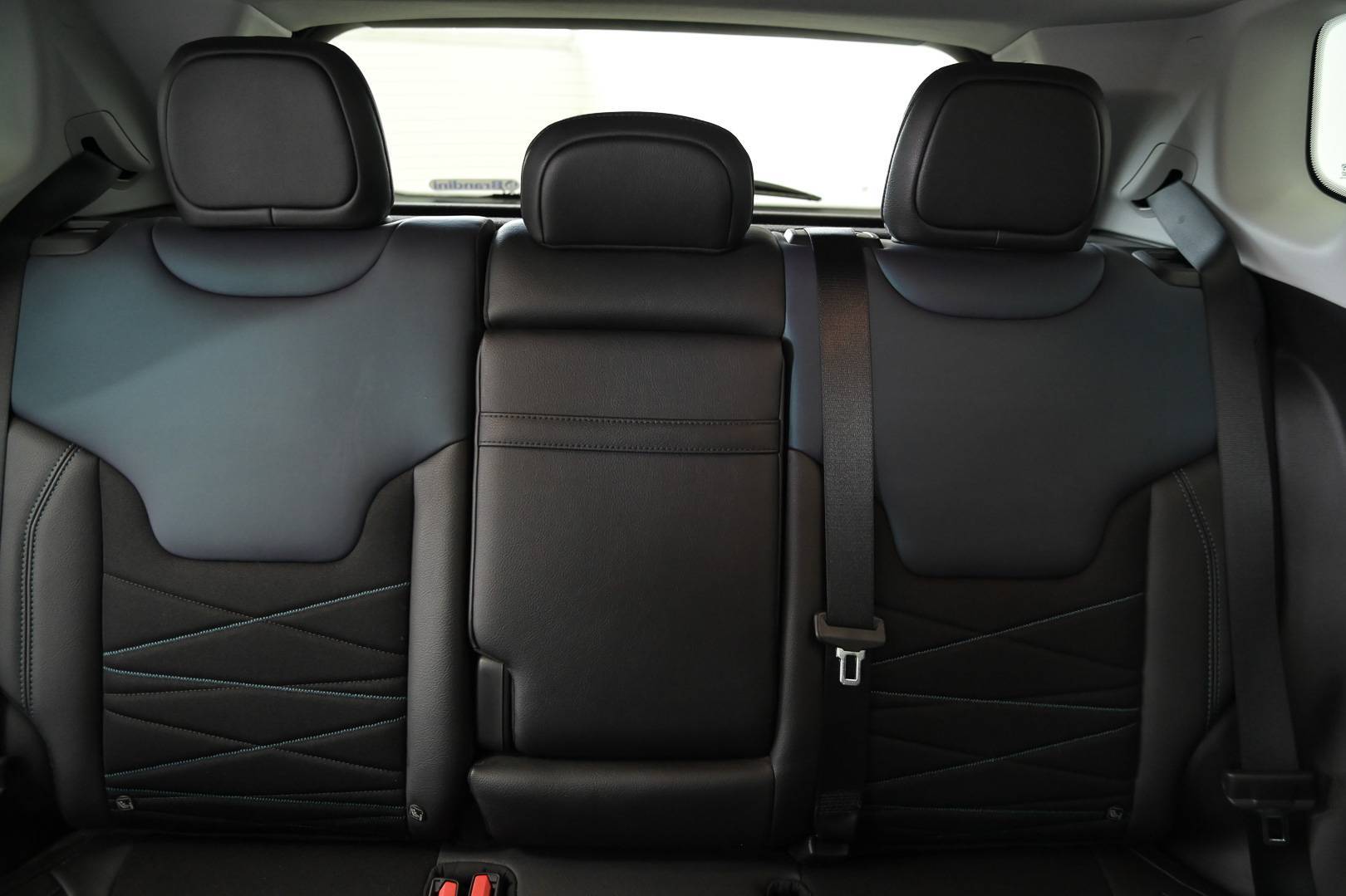 JEEP Compass - Foto 28