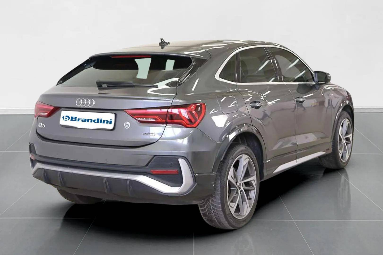 AUDI Q3 - Foto 4