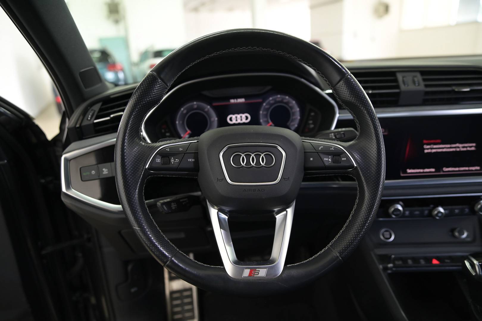 AUDI Q3 - Foto 17