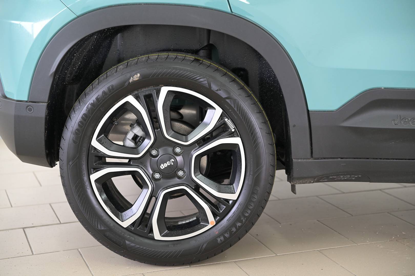 JEEP Avenger - Foto 7