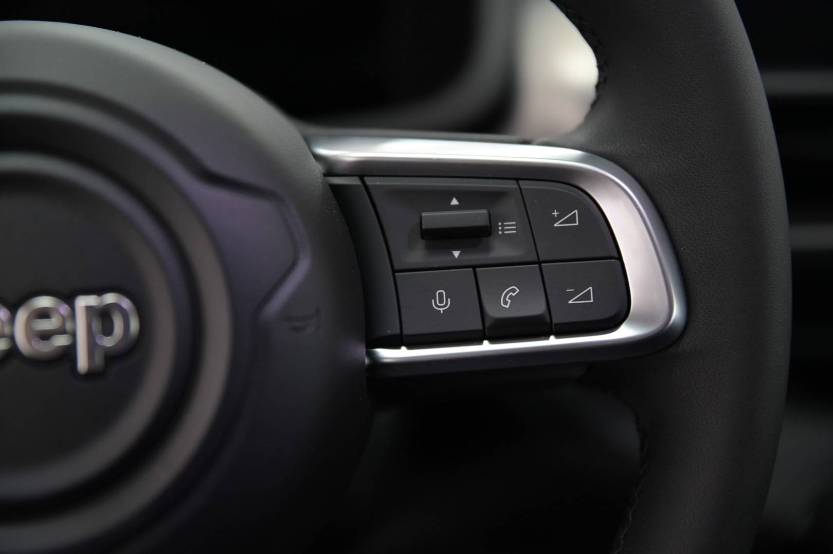 JEEP Avenger - Foto 14