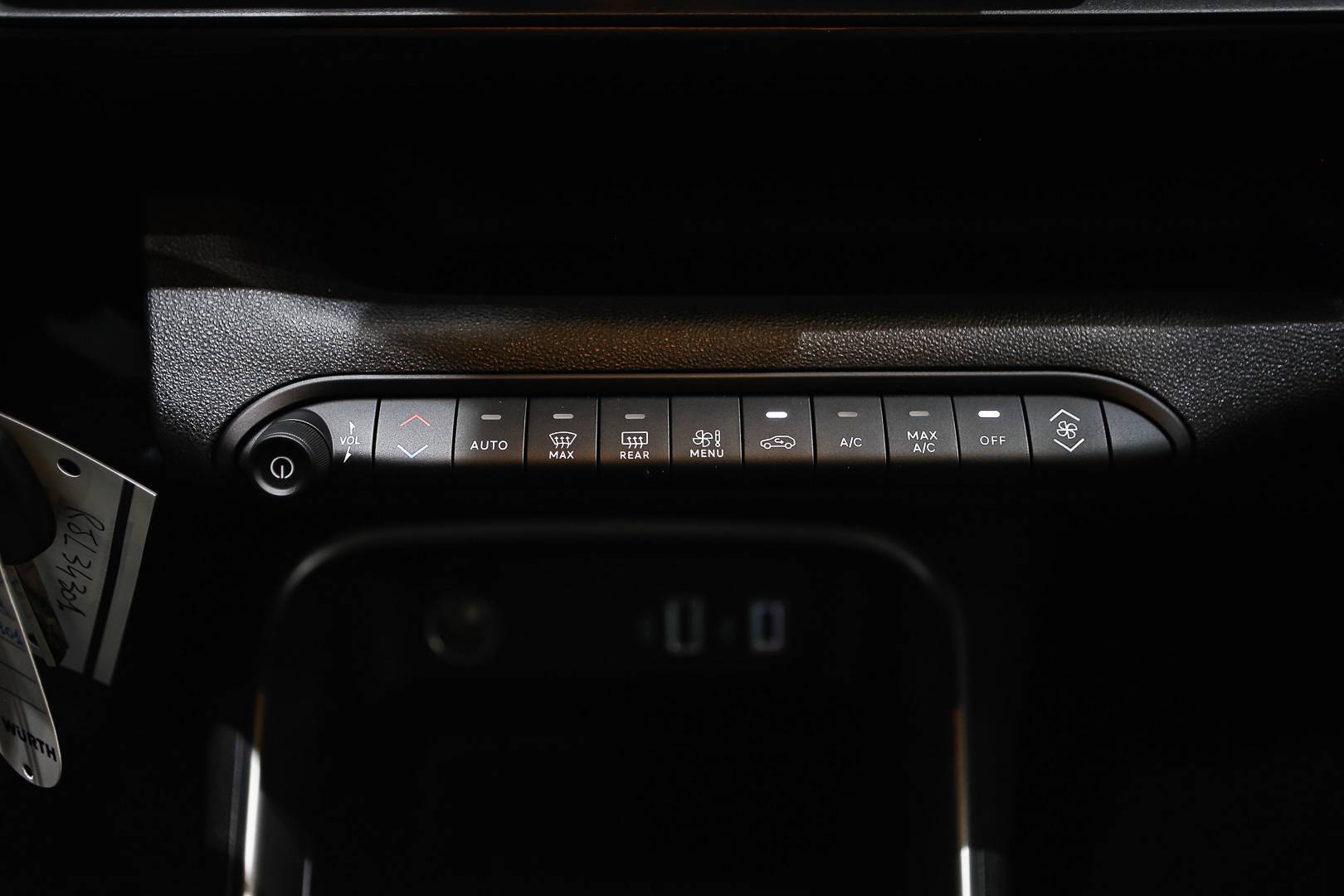 JEEP Avenger - Foto 16