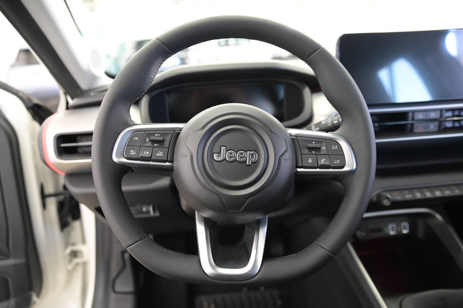 JEEP Avenger - Foto 16
