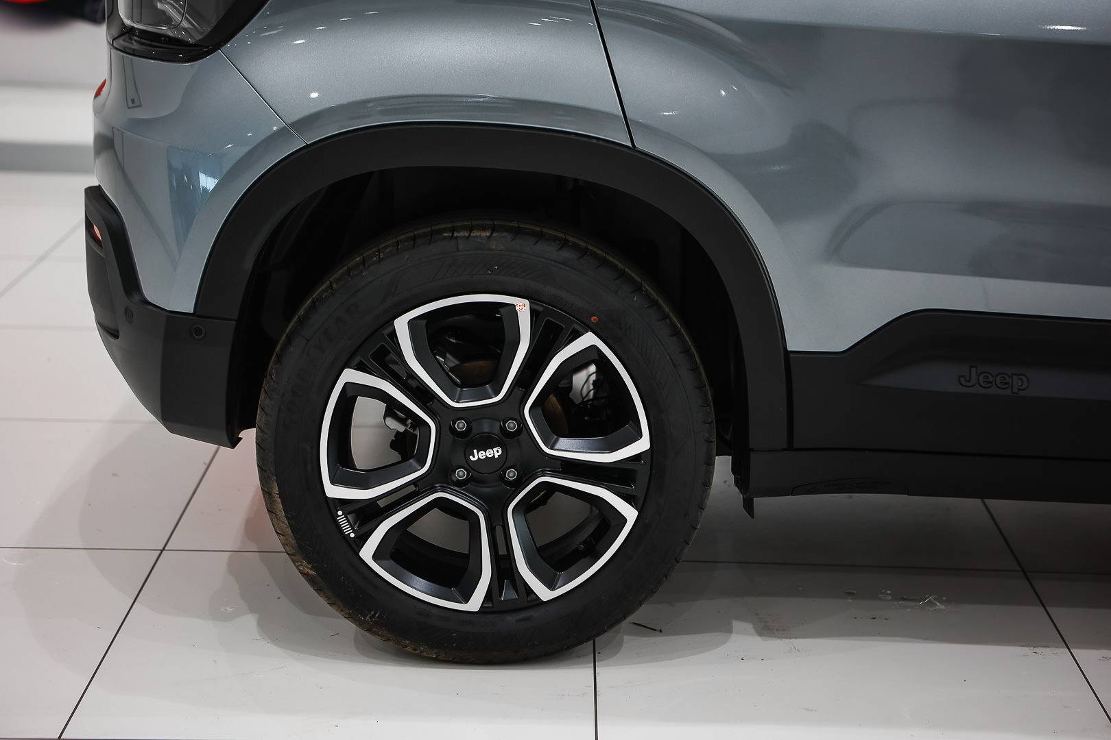 JEEP Avenger - Foto 7