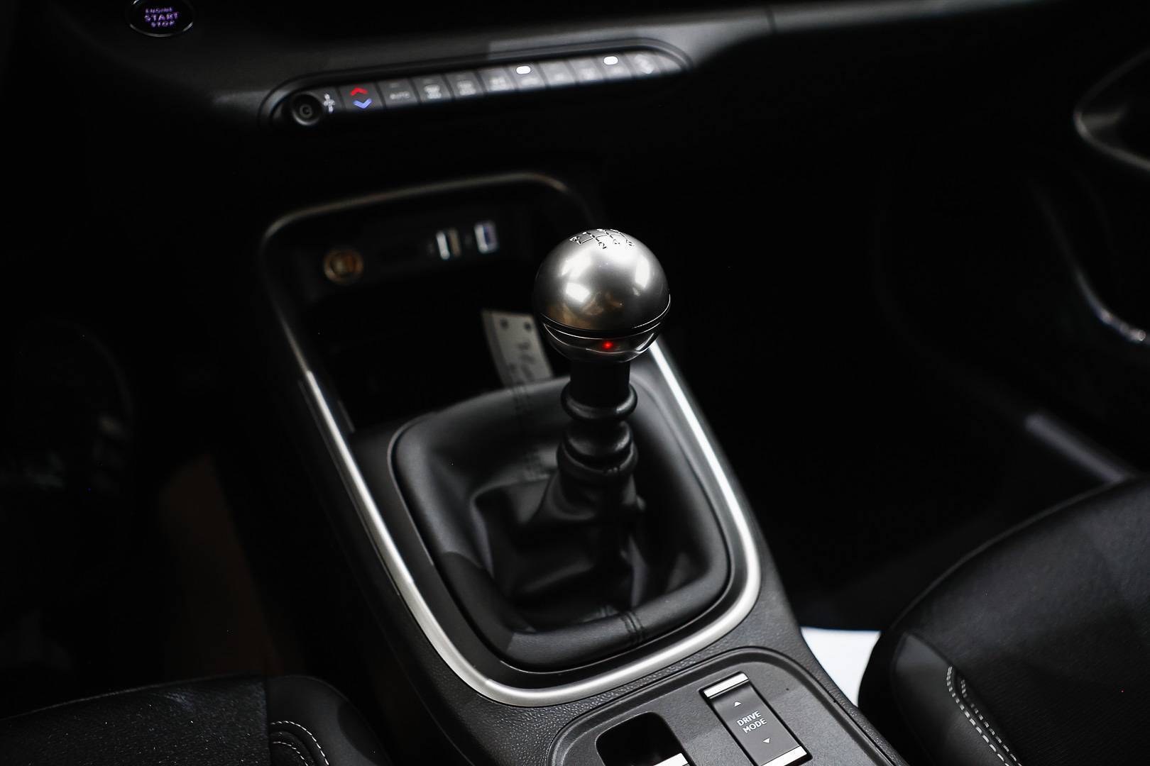 JEEP Avenger - Foto 20