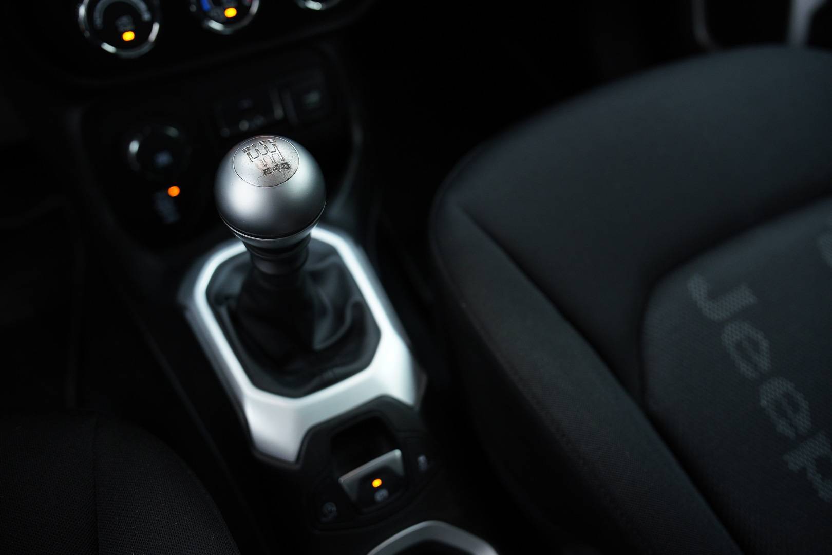 JEEP Renegade - Foto 18