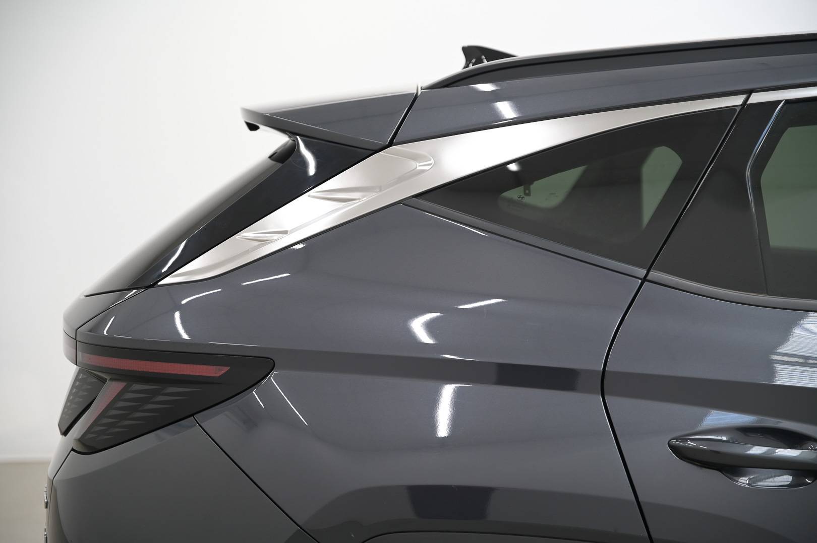 HYUNDAI Tucson - Foto 9