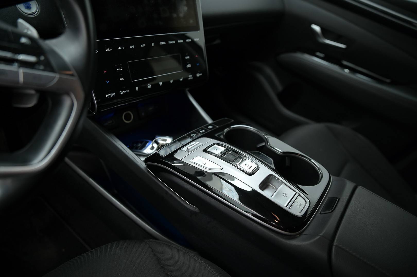 HYUNDAI Tucson - Foto 17
