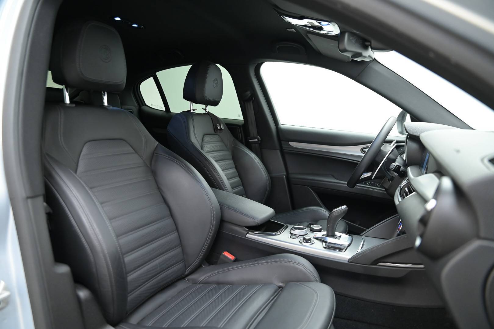 ALFA ROMEO Stelvio - Foto 8