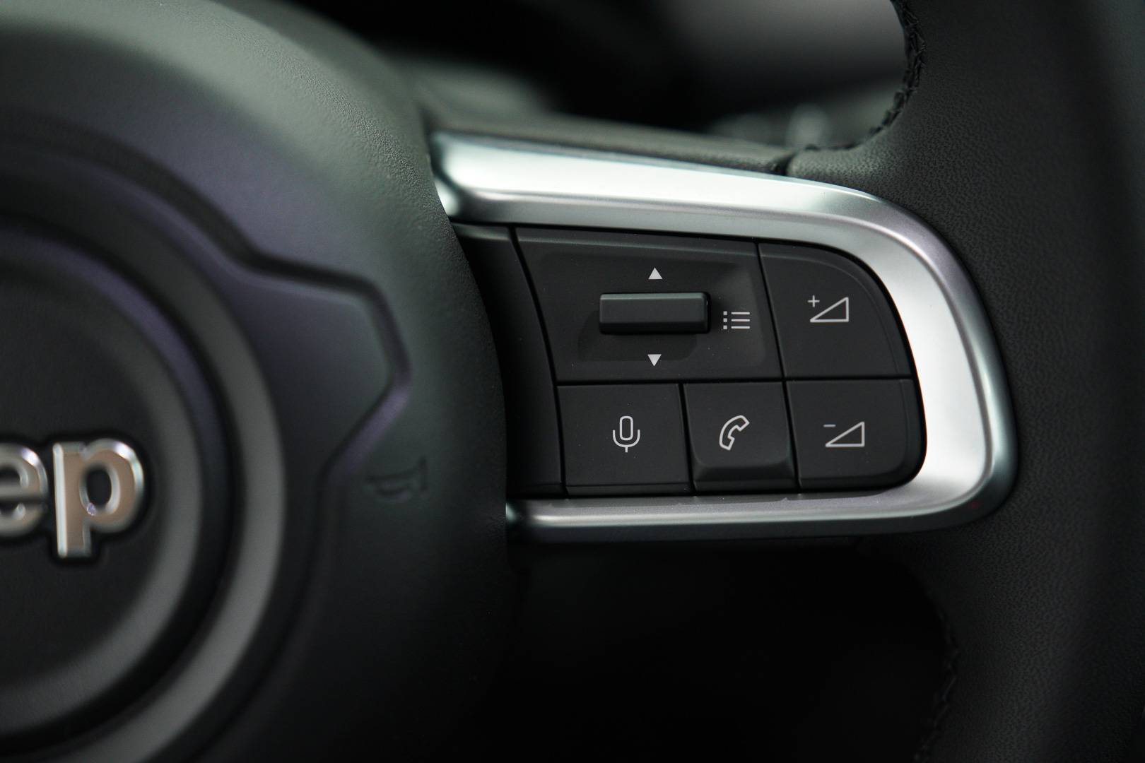JEEP Avenger - Foto 14