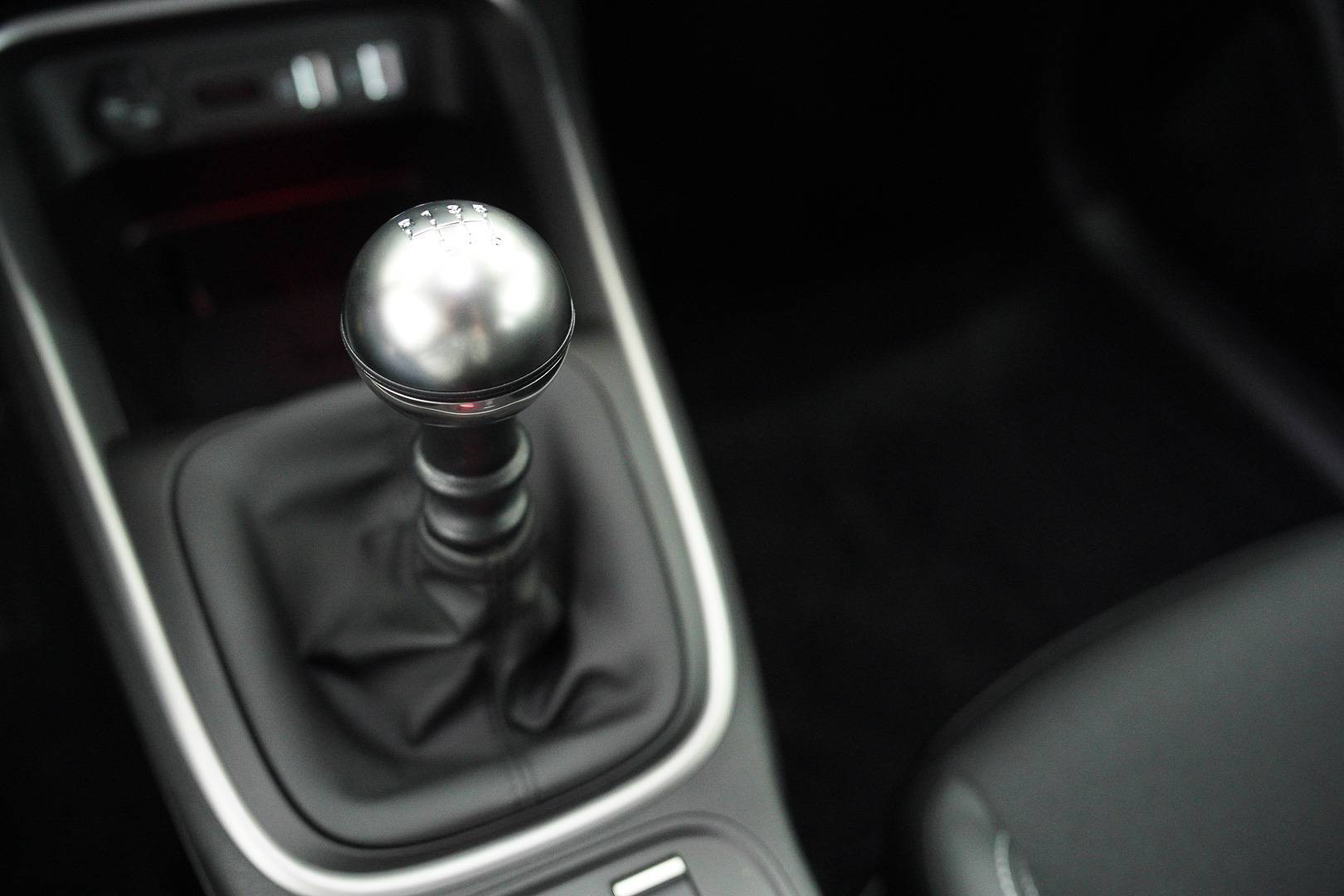 JEEP Avenger - Foto 20