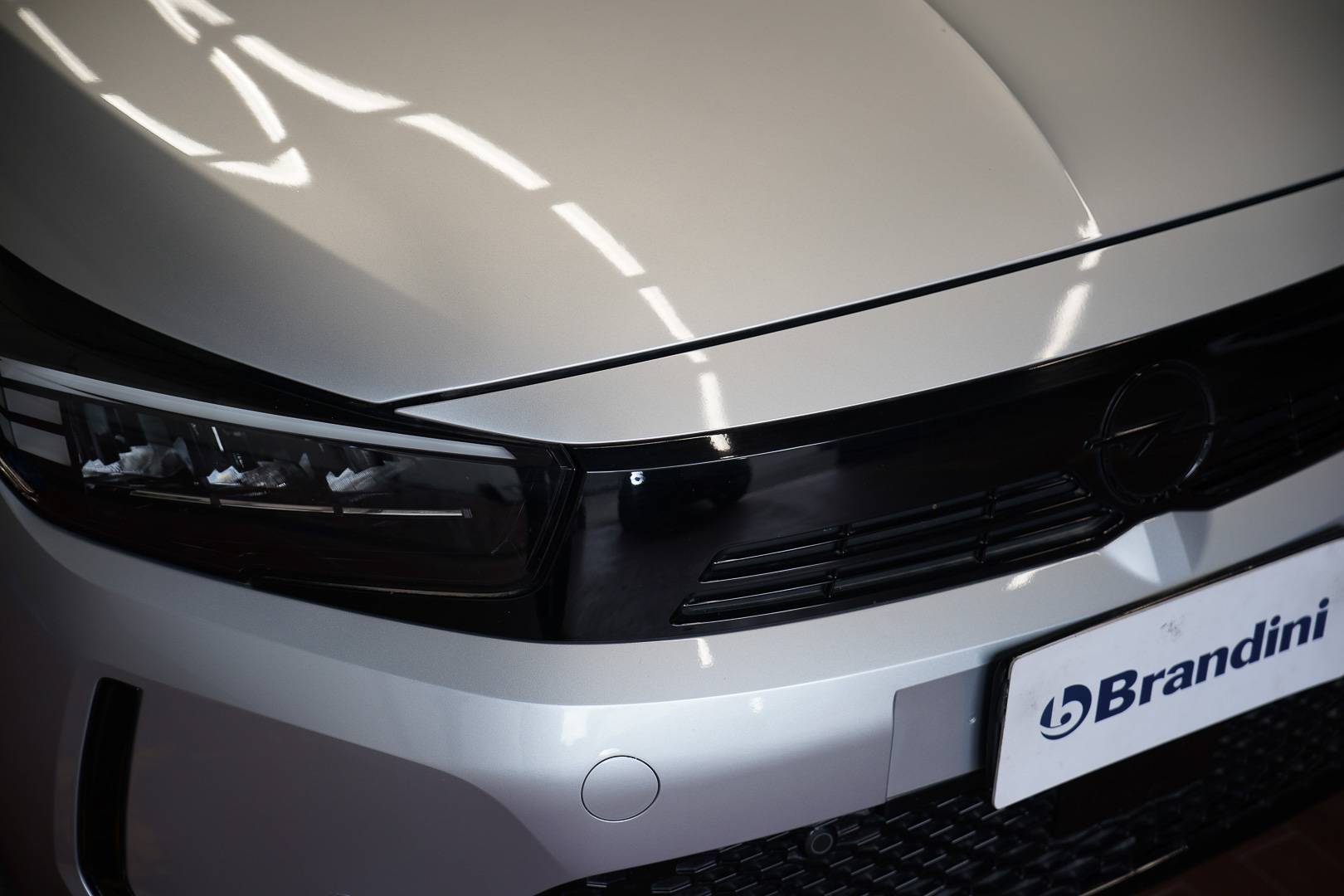 OPEL Corsa - Foto 4