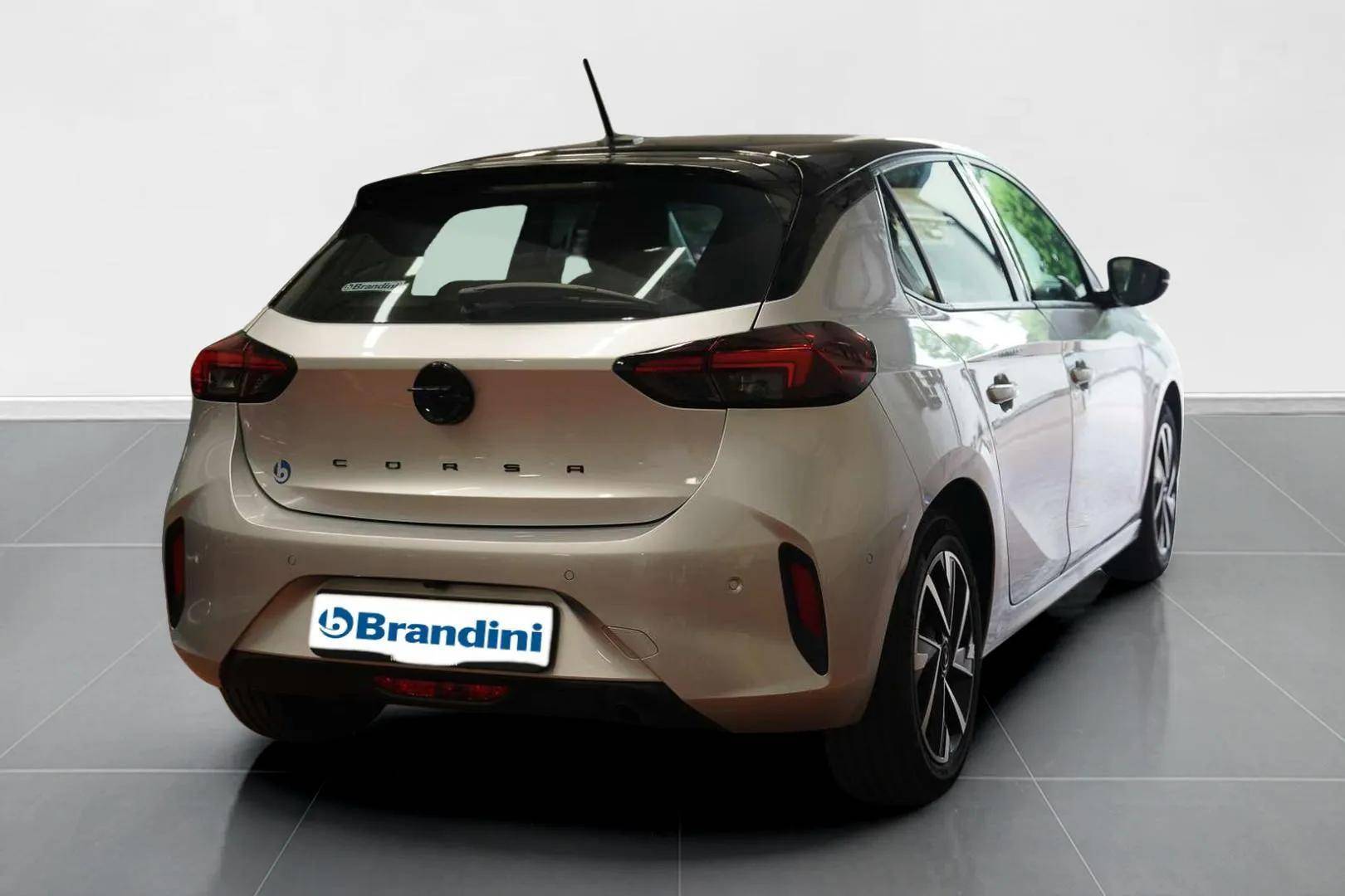 OPEL Corsa - Foto 8