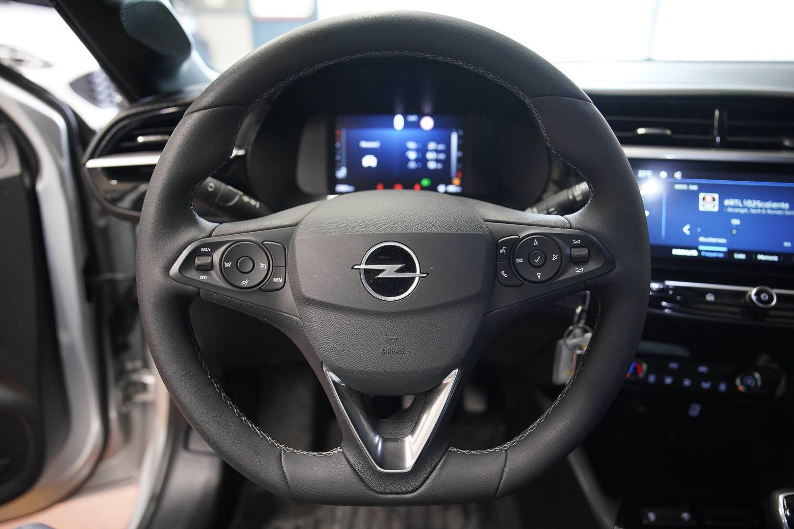 OPEL Corsa - Foto 11
