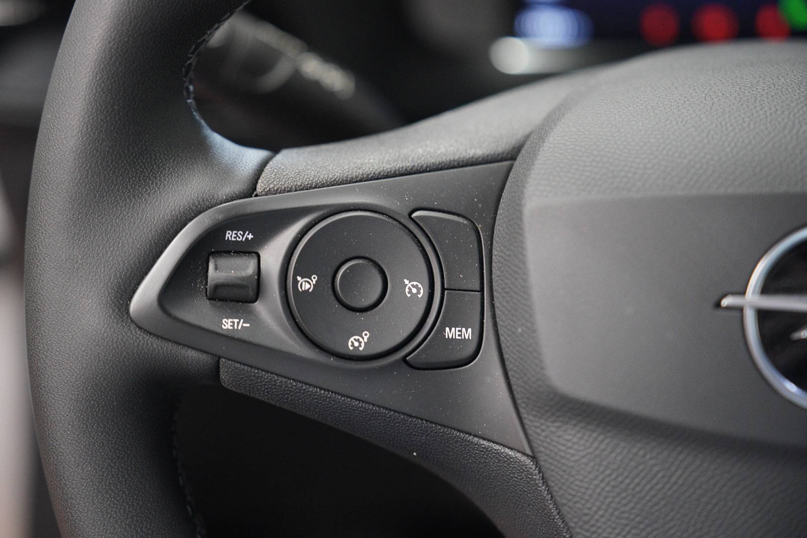 OPEL Corsa - Foto 12