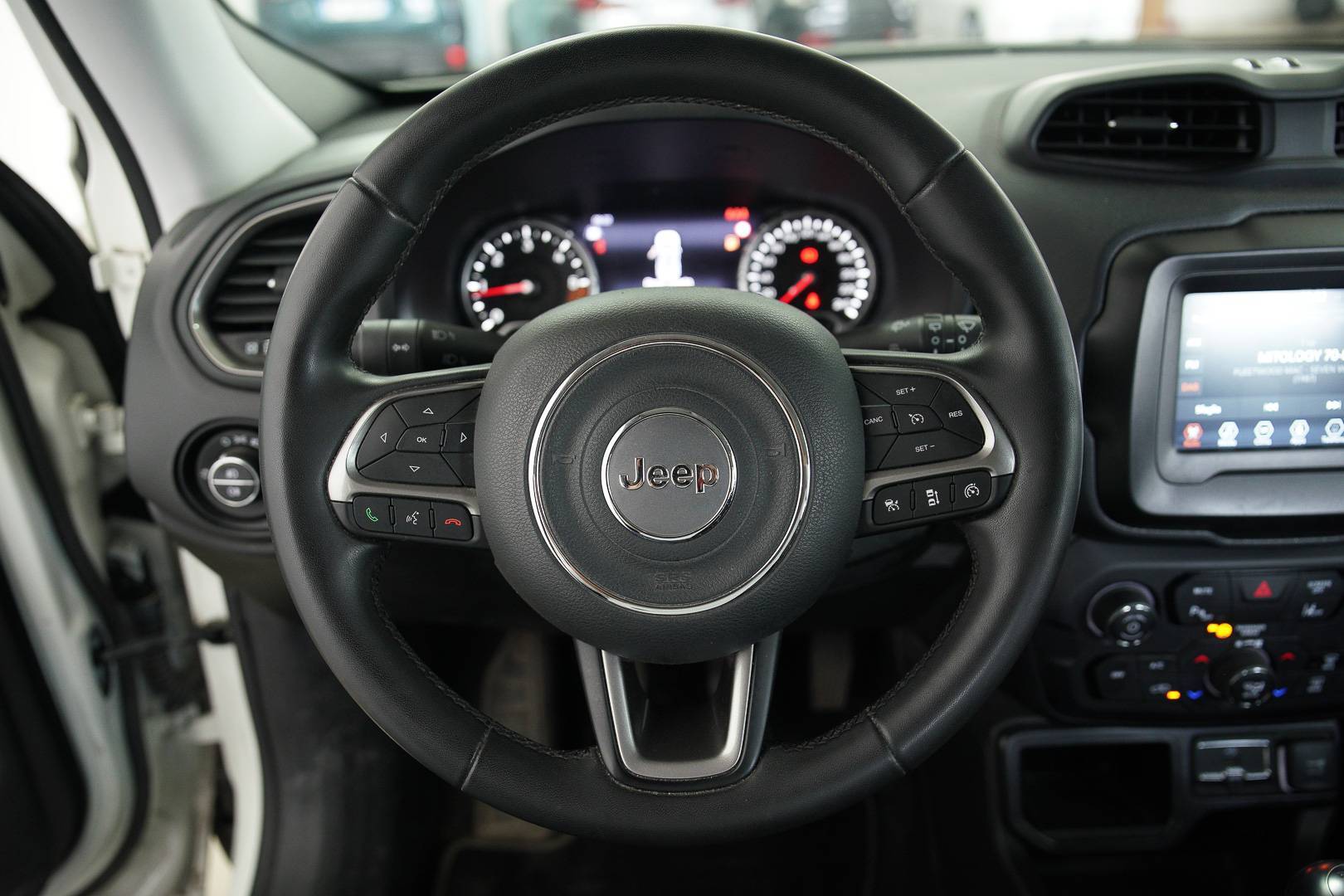 JEEP Renegade - Foto 11