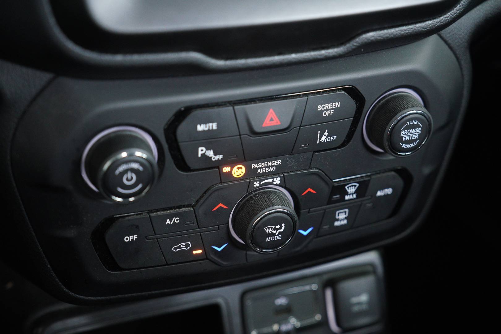 JEEP Renegade - Foto 17