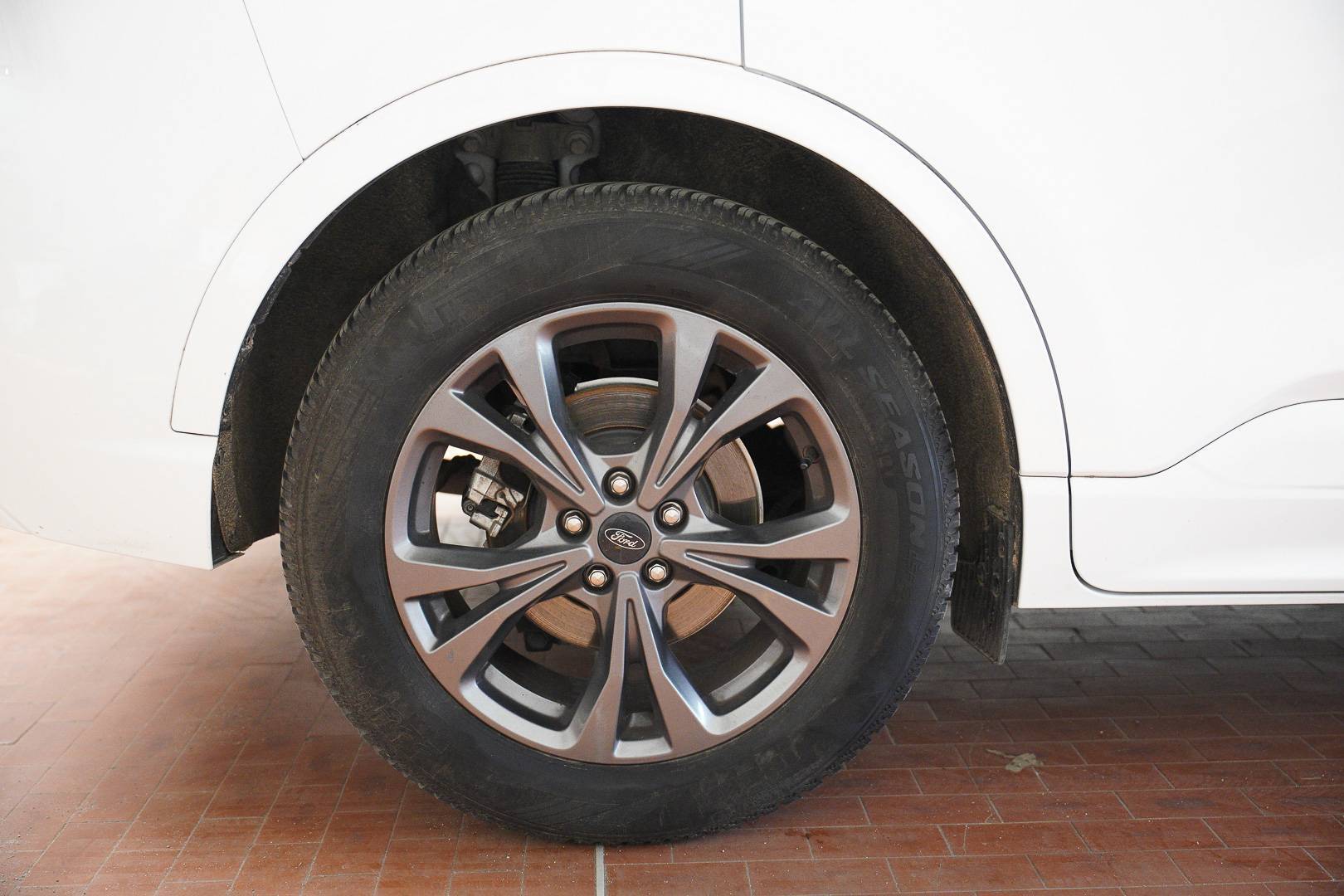 FORD Kuga - Foto 7