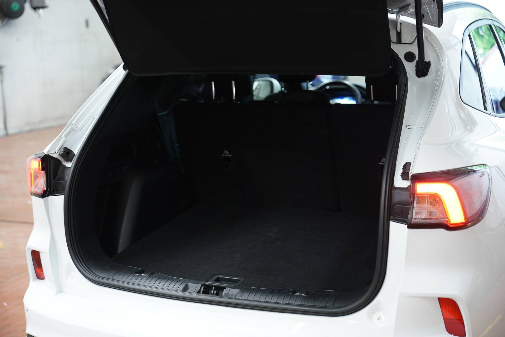 FORD Kuga - Foto 9