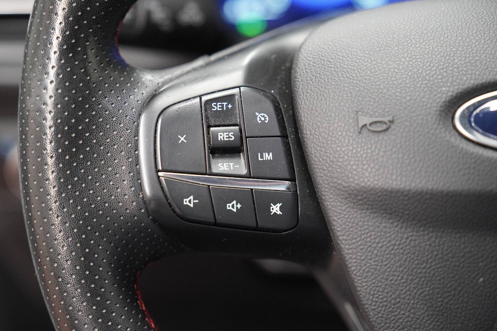 FORD Kuga - Foto 12