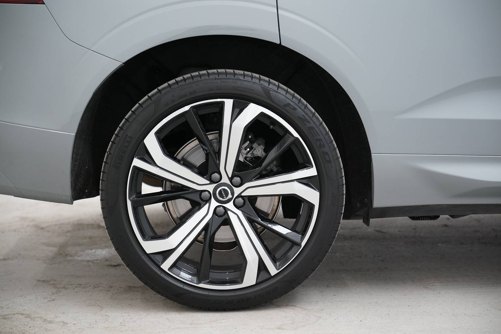 VOLVO XC60 - Foto 7