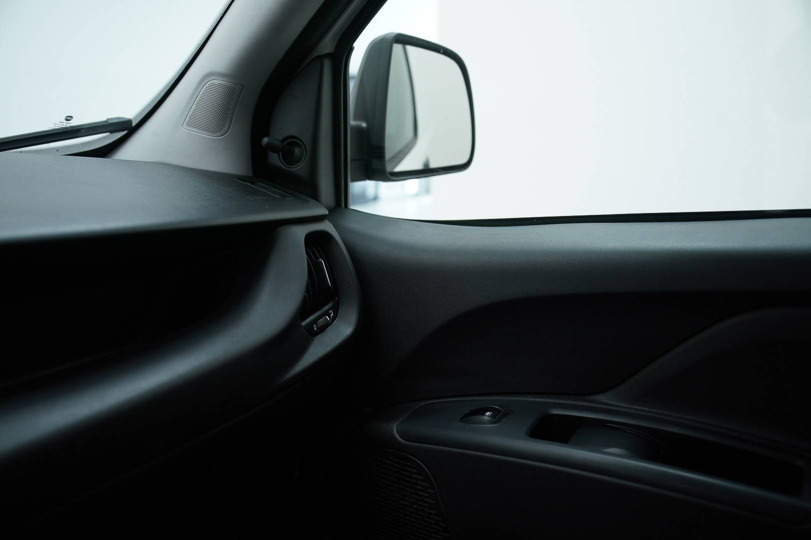 FIAT Doblo Cargo - Foto 19