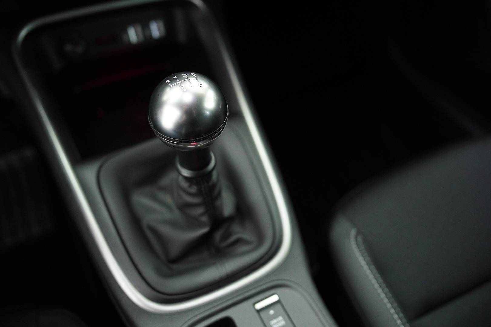 JEEP Avenger - Foto 20