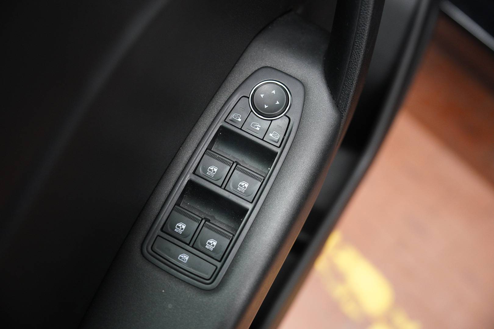 RENAULT Captur - Foto 9