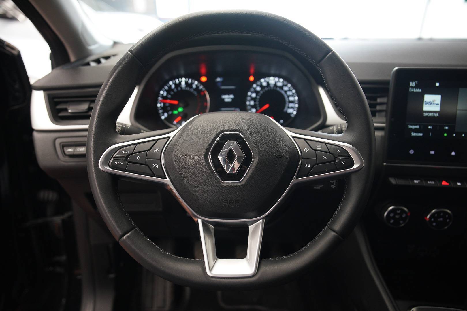 RENAULT Captur - Foto 10