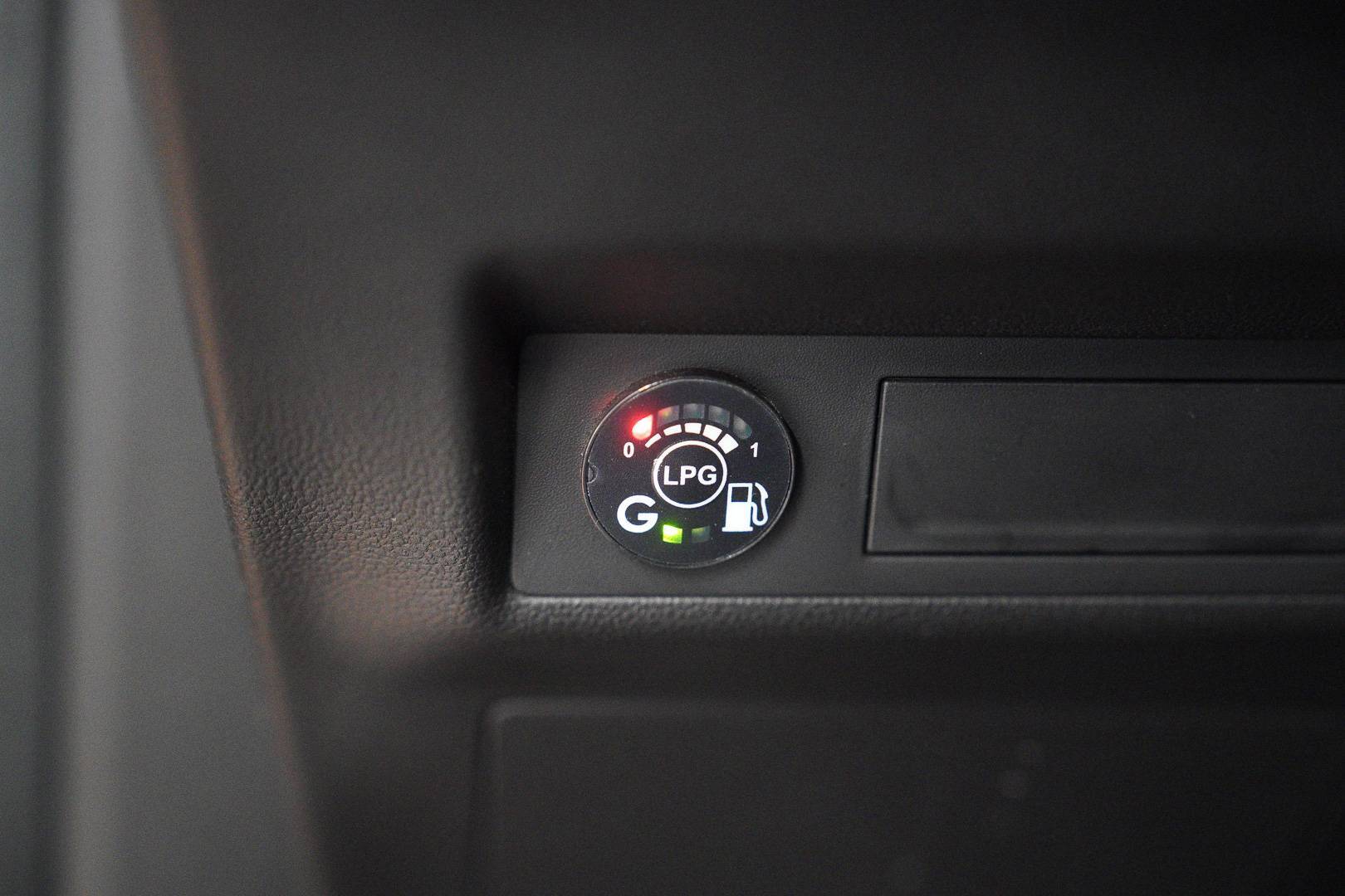 RENAULT Captur - Foto 15