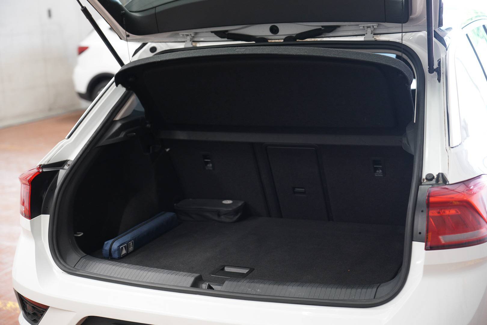VOLKSWAGEN T-Roc - Foto 8