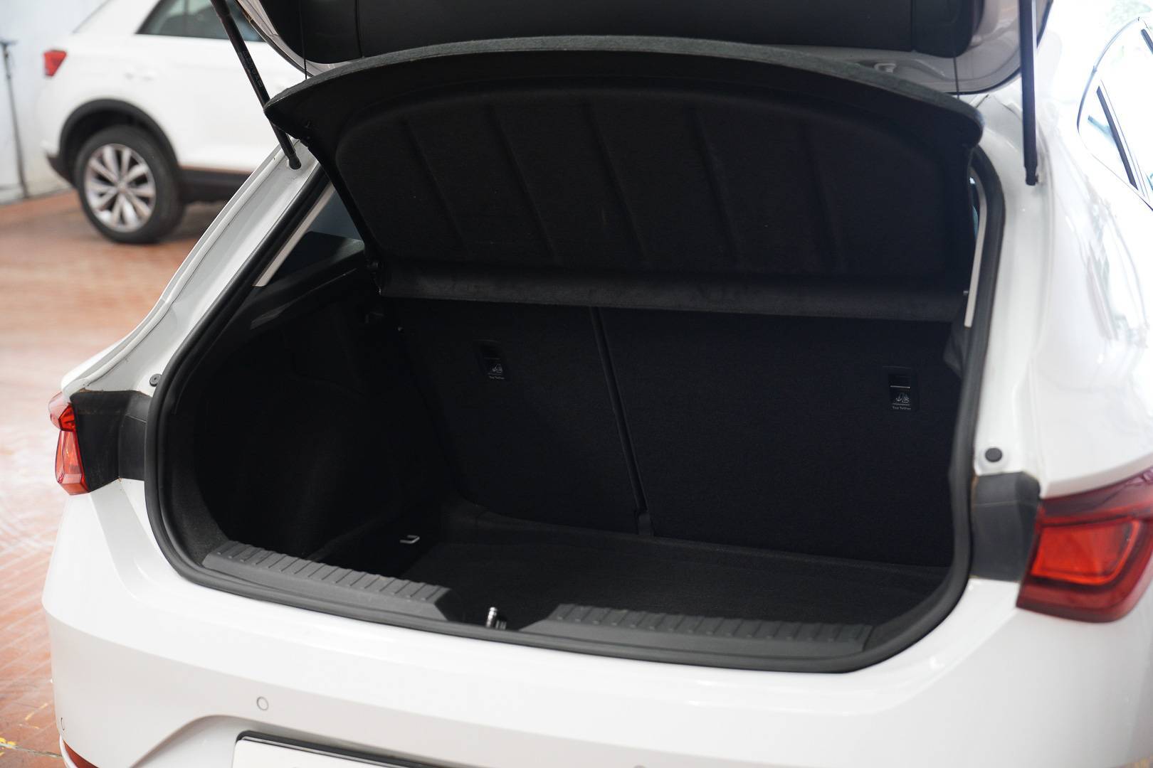 SEAT Leon - Foto 8