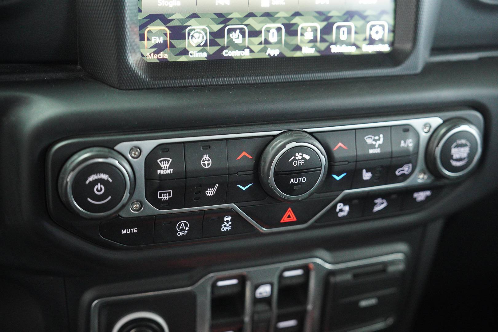 JEEP Wrangler - Foto 19