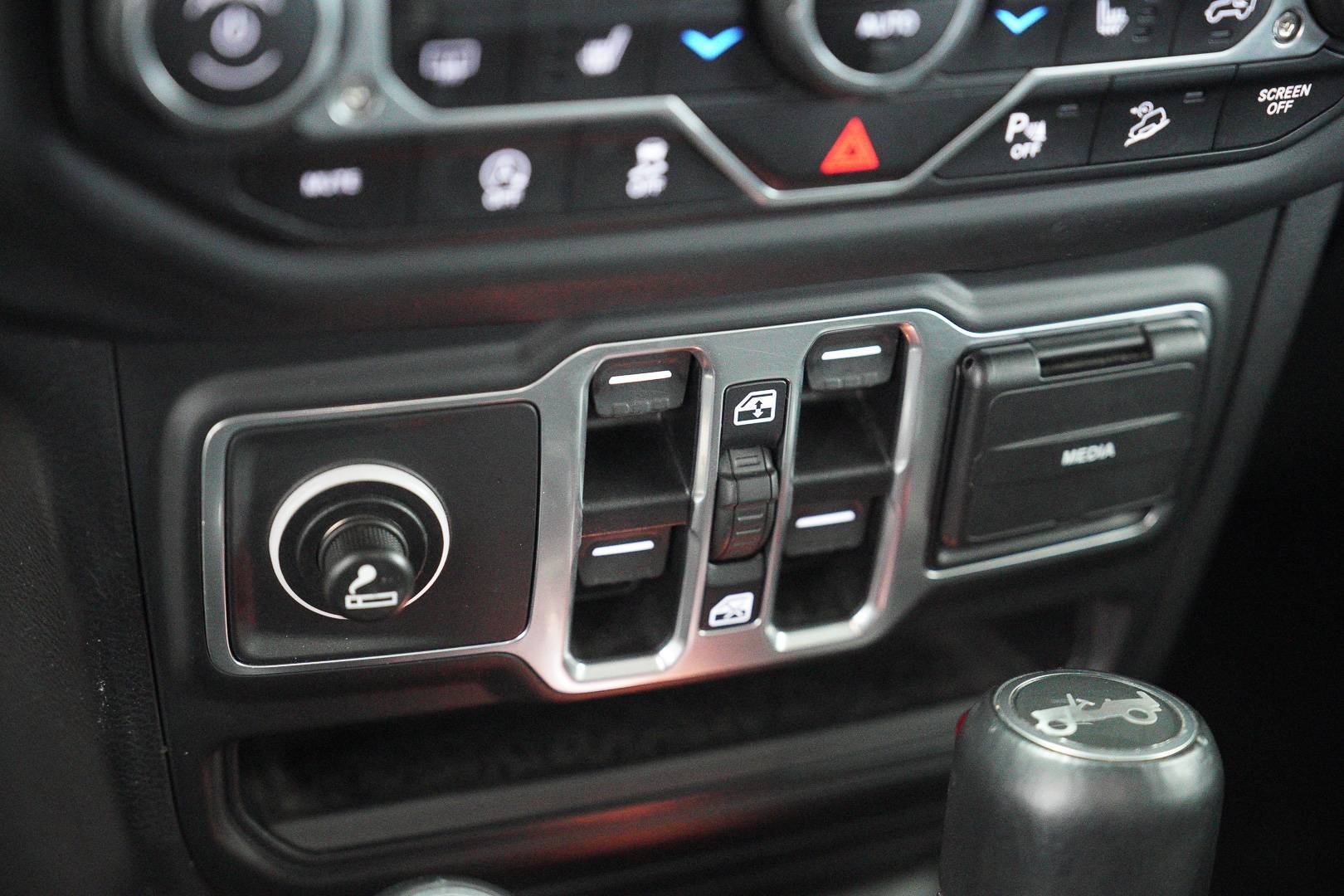 JEEP Wrangler - Foto 20