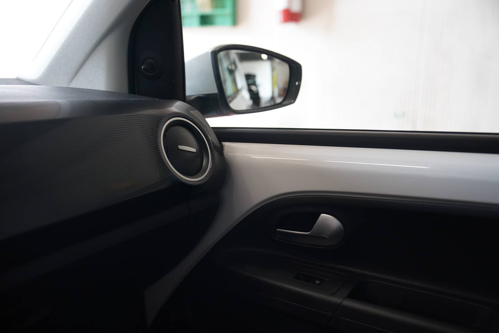 VOLKSWAGEN up! - Foto 18