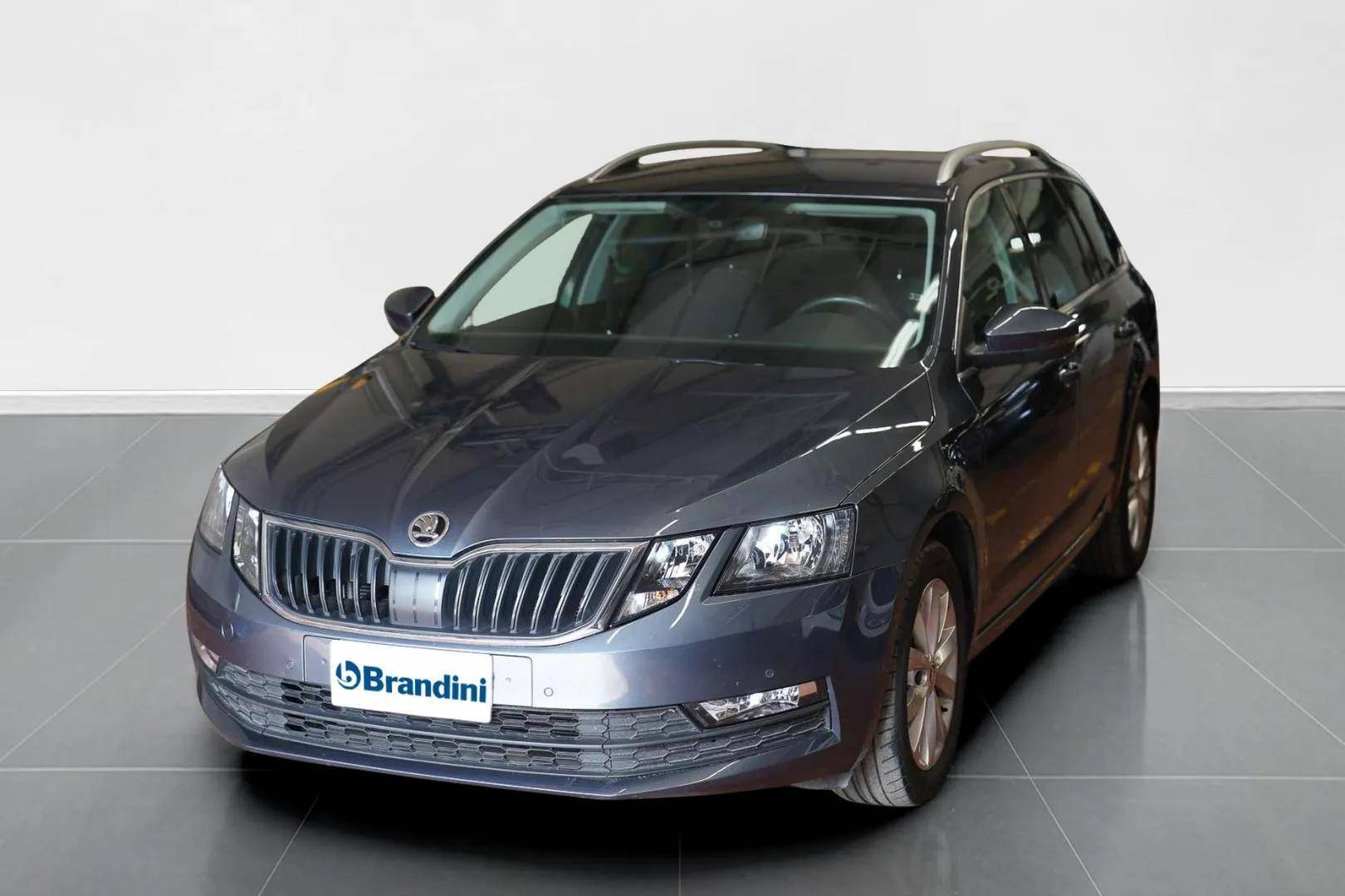 SKODA Octavia - Foto 1
