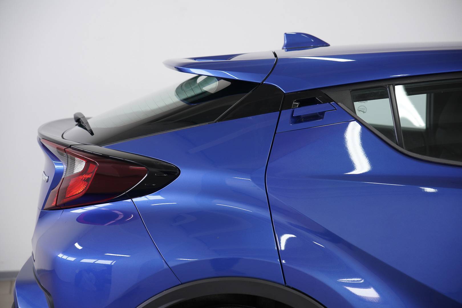 TOYOTA C-HR - Foto 6