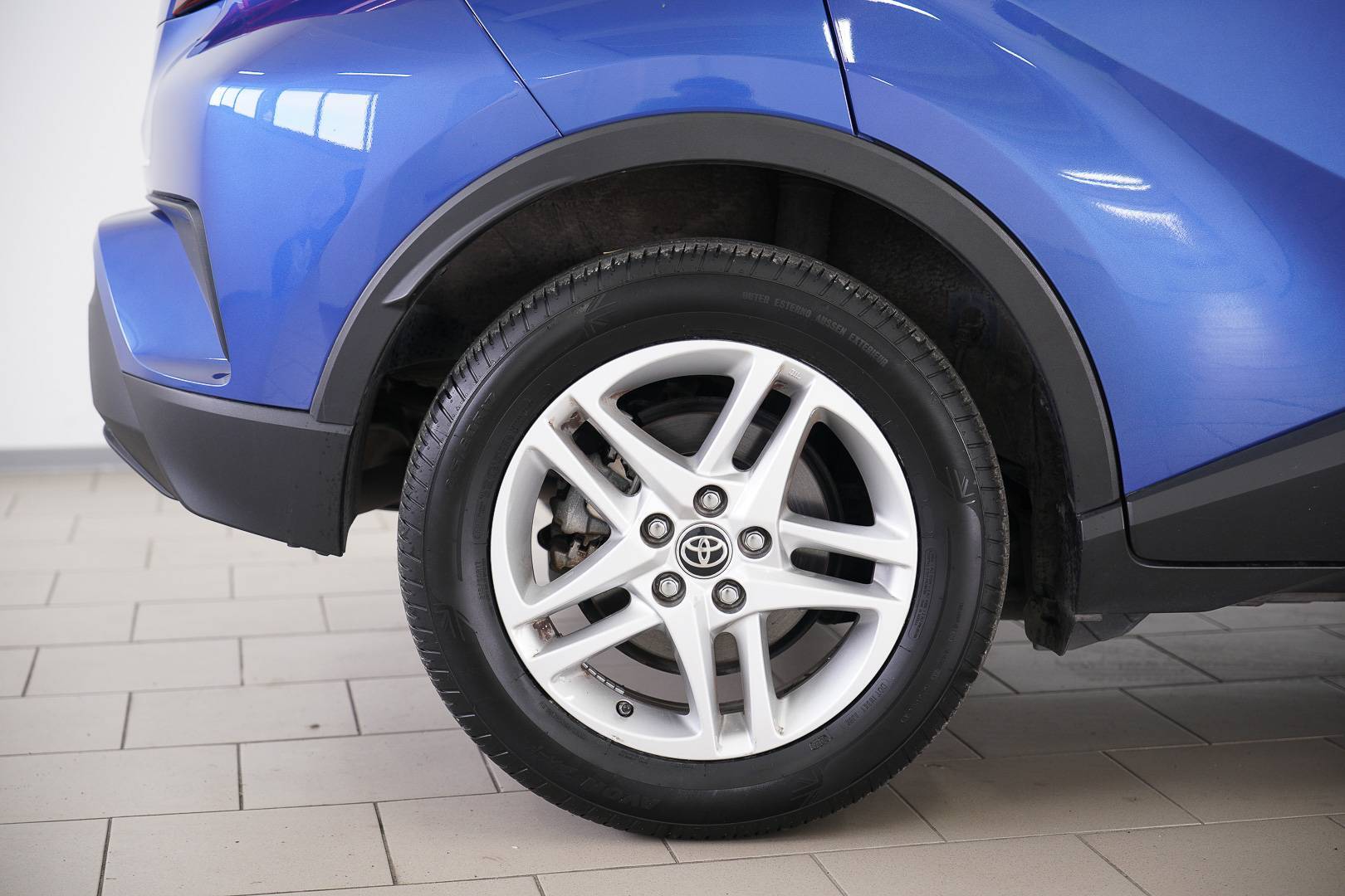 TOYOTA C-HR - Foto 7