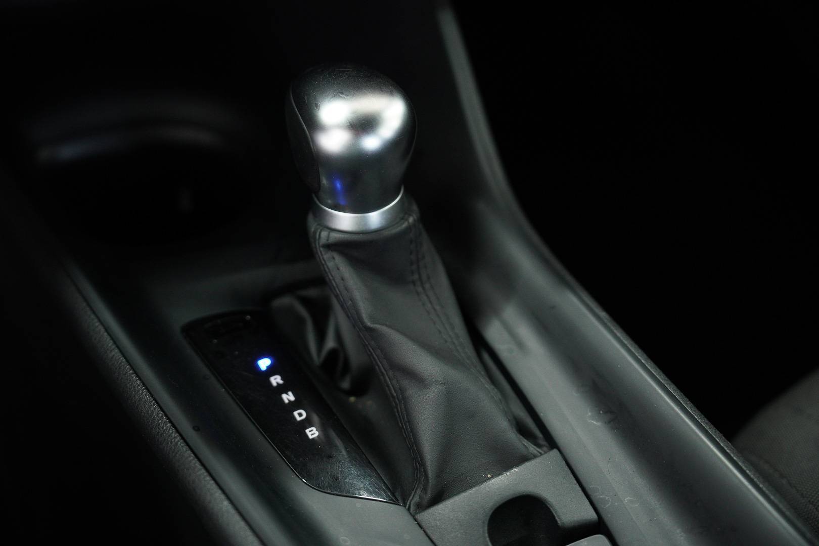 TOYOTA C-HR - Foto 19