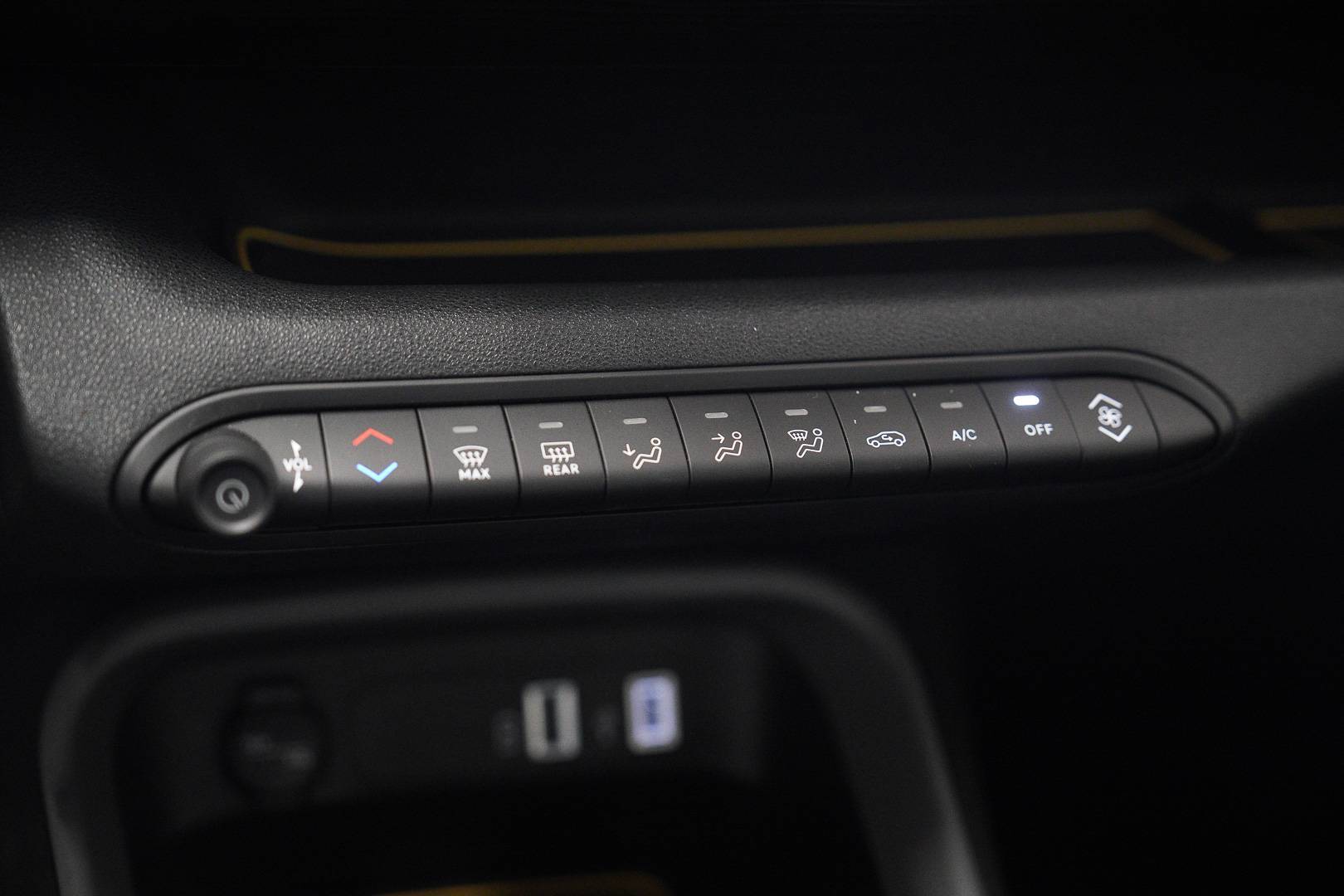 JEEP Avenger - Foto 15