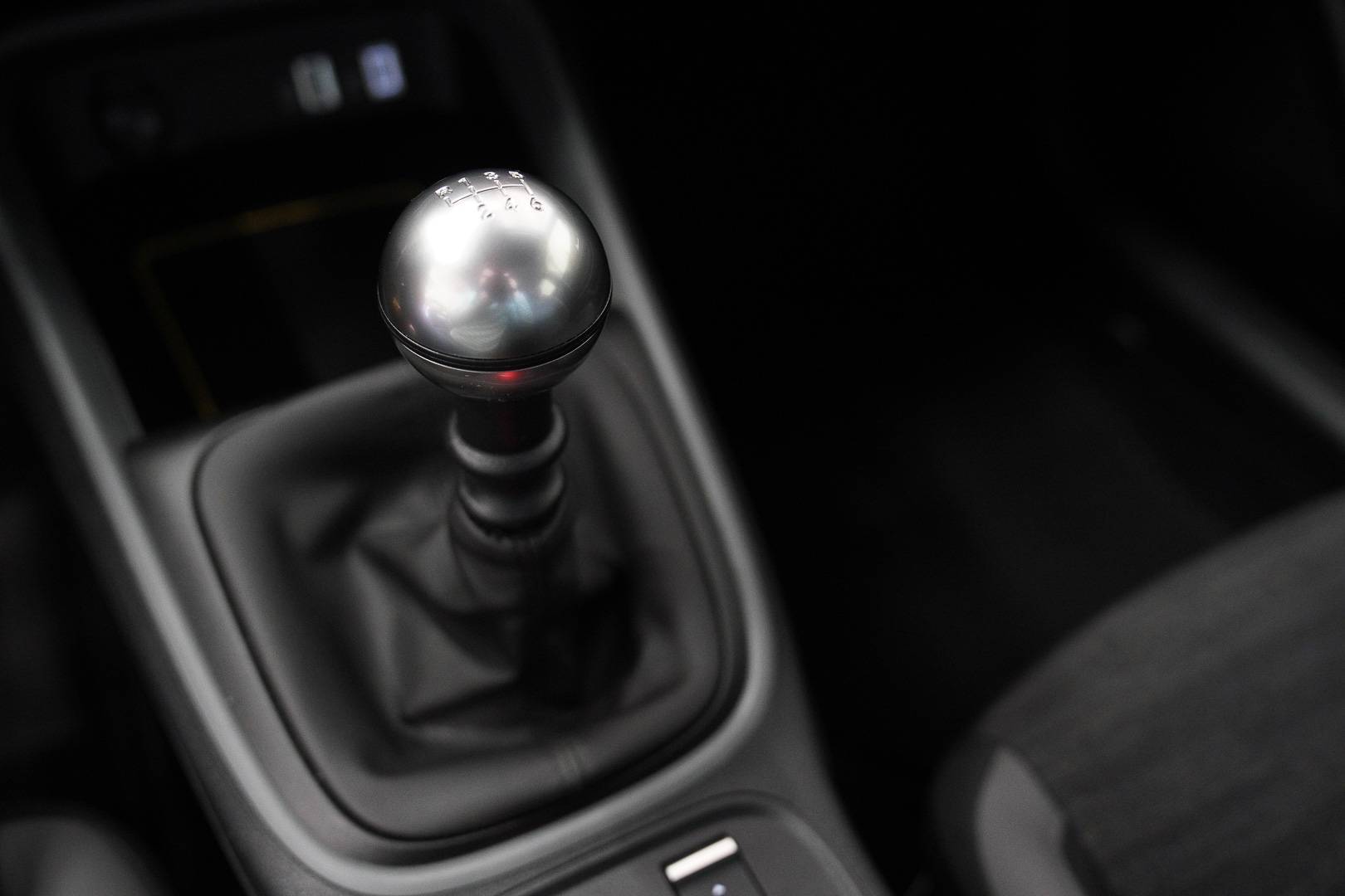 JEEP Avenger - Foto 17